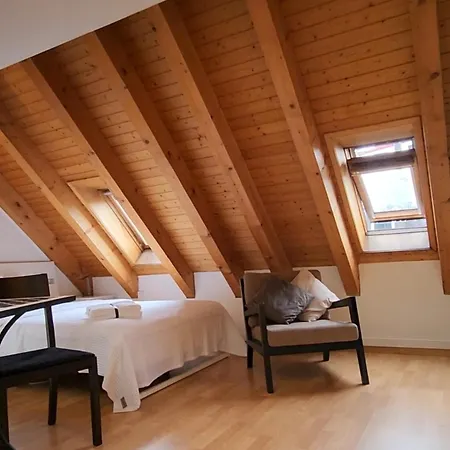 Flat Rennweg 8001 Zürich