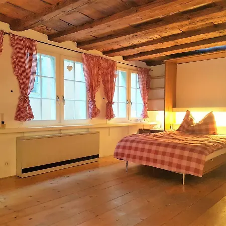 Flat Rennweg 8001 Zurych