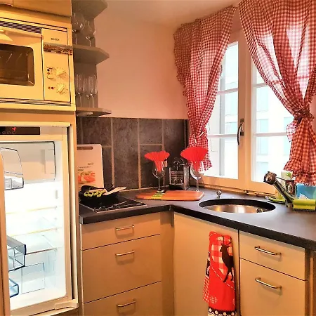 Apartman Flat Rennweg 8001 *